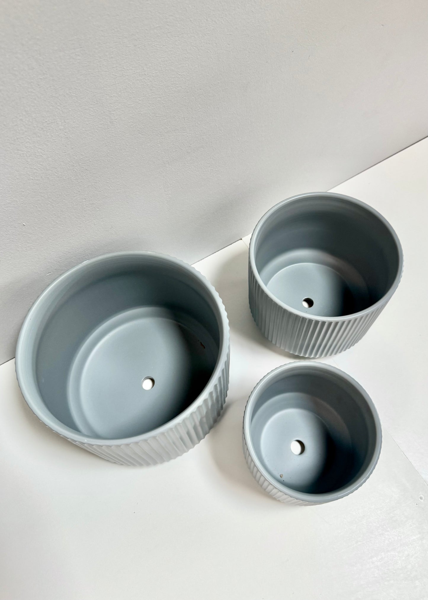 Macetero Acanalado gris